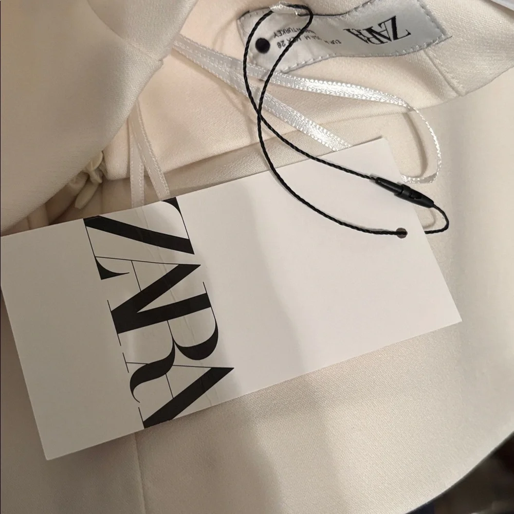 Zara Wide Leg Cropped Cream Colored Pants - Picture 6 of 10